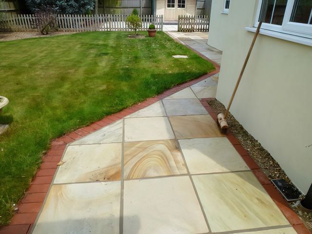 Drive and Patio Cleaners in Hull