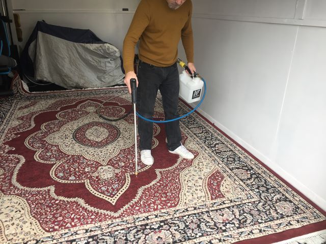 images/rugs/rug-cleaning-3.jpg