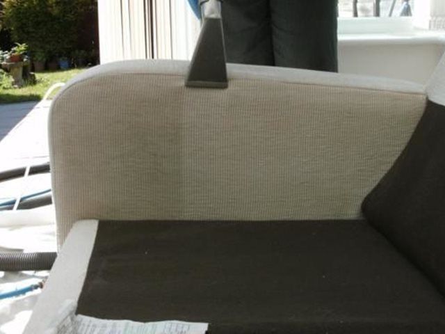 images/sofa-cleaning/sofa-slider/sofa-cleaning-2.jpeg